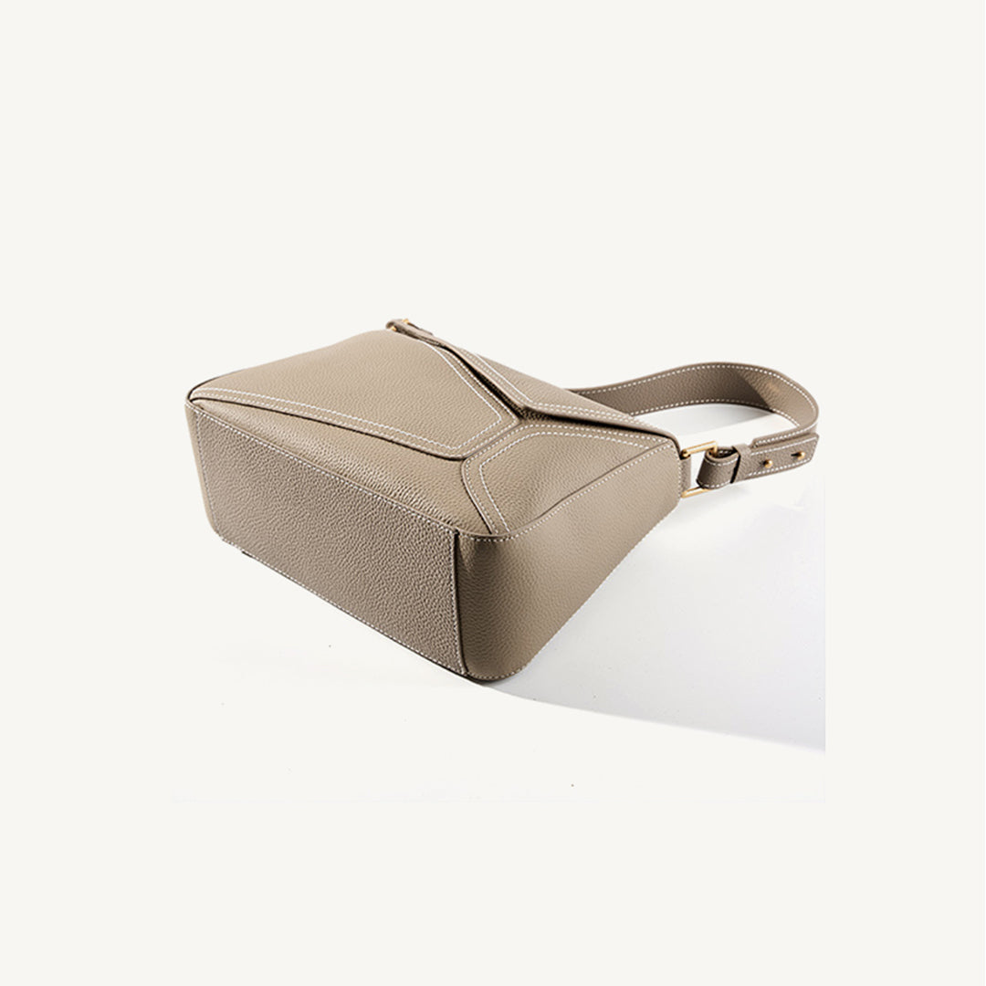 Solis Shoulder Bag