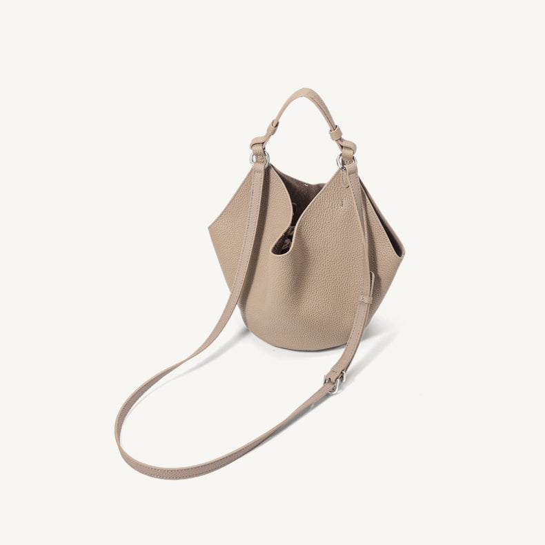 Nera Tote Bag