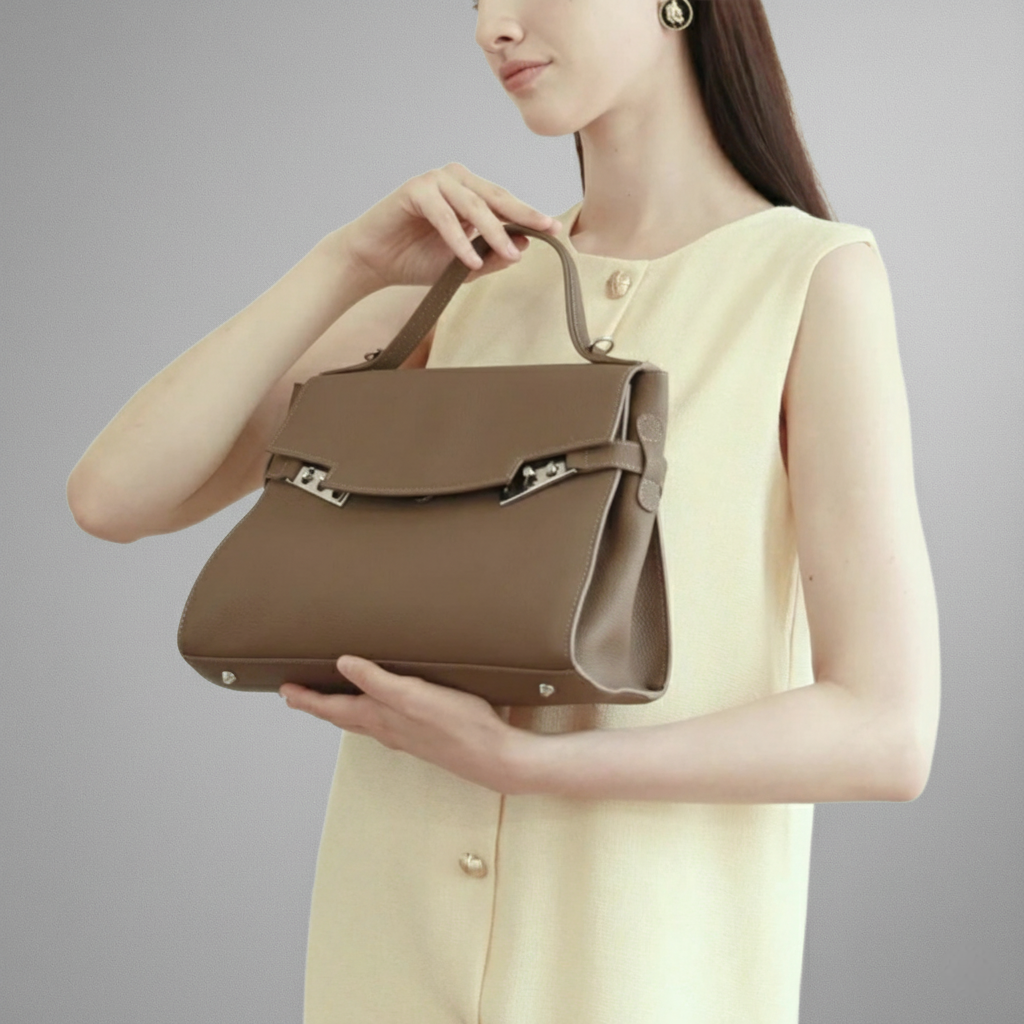 Élan Shoulder Bag