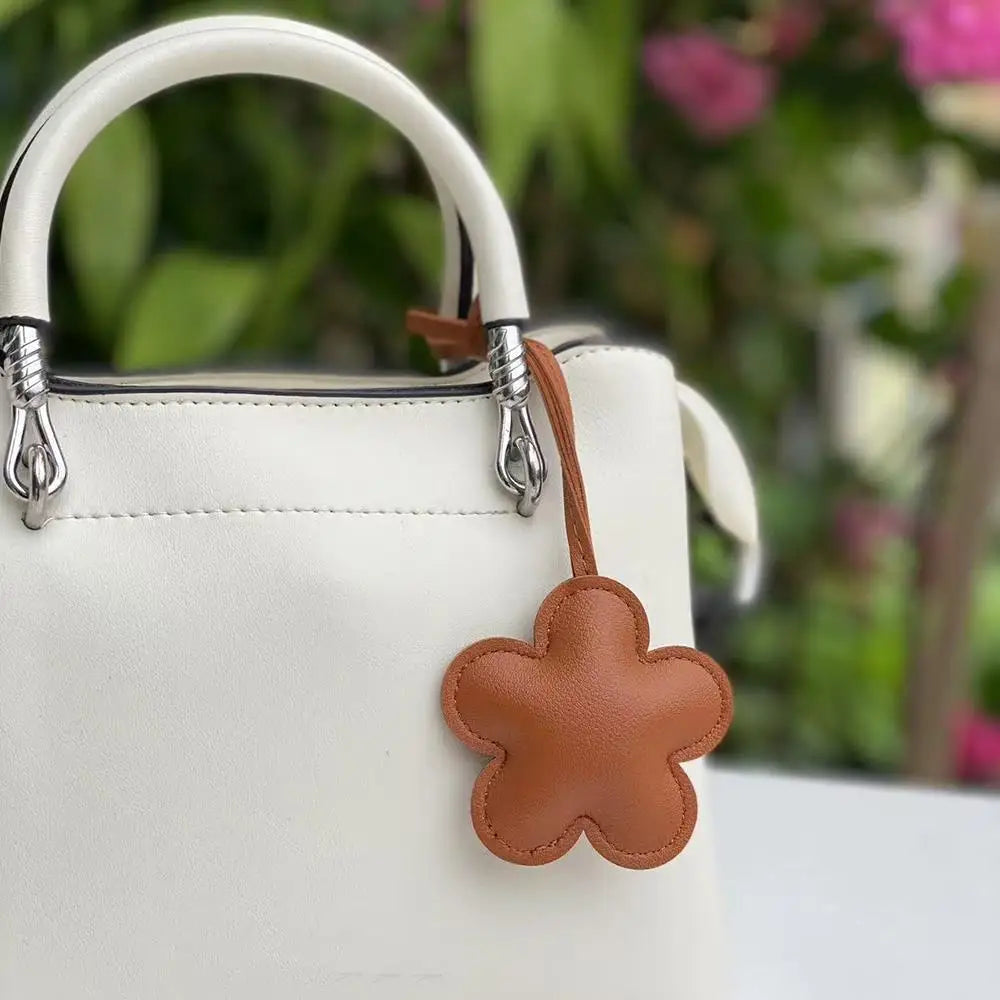 Flower Charm Maris