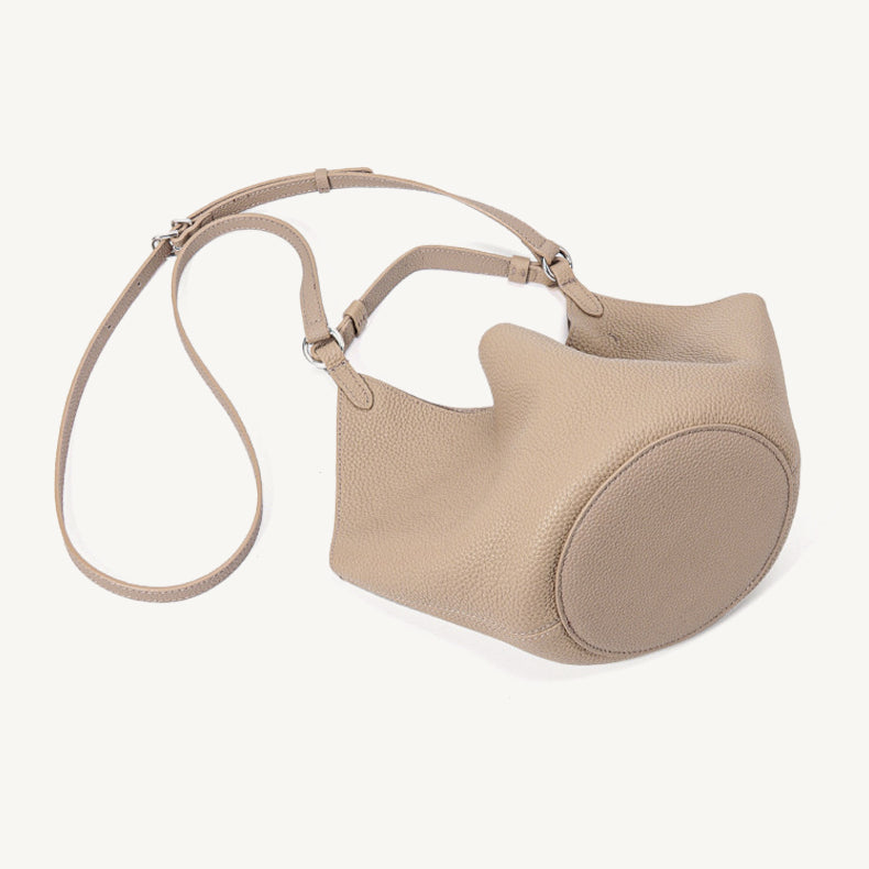 Nera Tote Bag